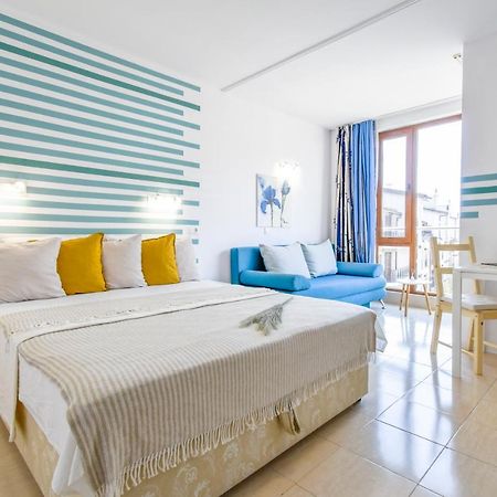 Modern Studios - Meters Away From The Beach Pomorie Exterior foto