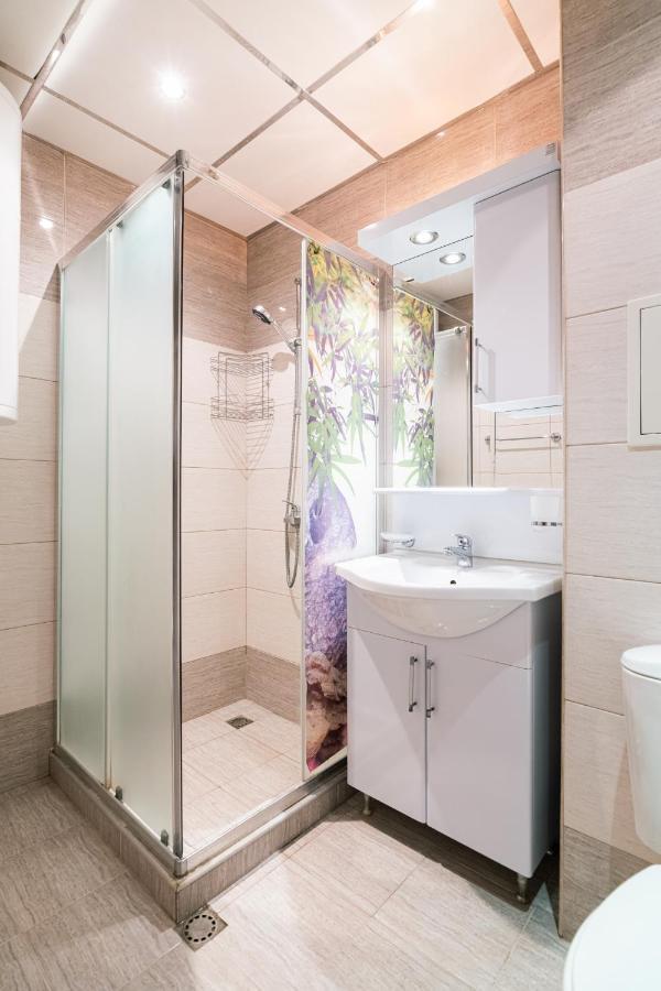 Modern Studios - Meters Away From The Beach Pomorie Exterior foto